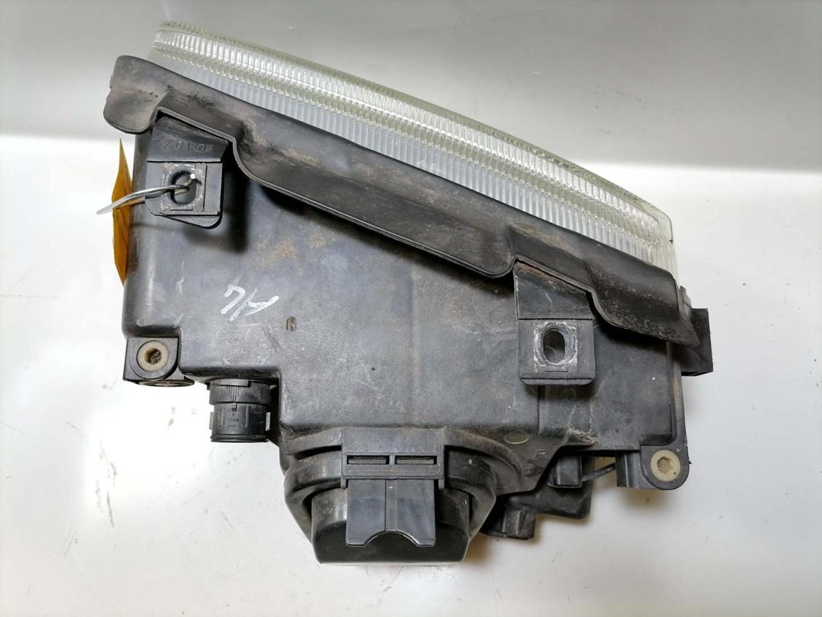 Audi A4 B5 original Scheinwerfer vorn rechts Halogen Bj.1996
